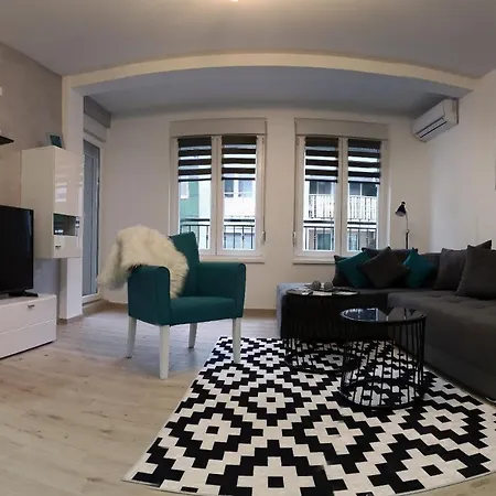 Silver Apartman Szávaszentdemeter