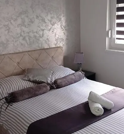 Silver Apartman Szávaszentdemeter
