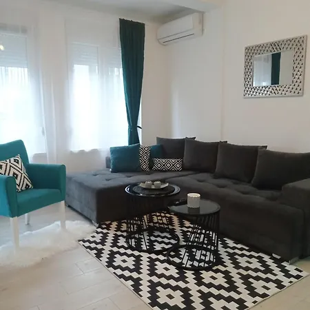 Apartment Silver *